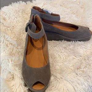 Gentle souls taupe suede shoes